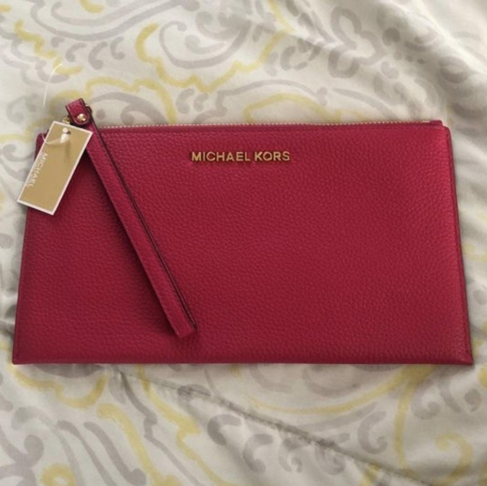 Hot pink Michael Kors wallet
